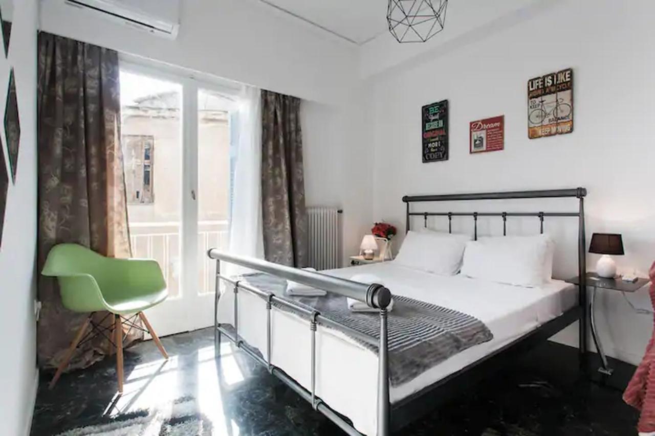 A Masterpiece In Plaka With Big Balcony And Acropolis View Atenas Exterior foto