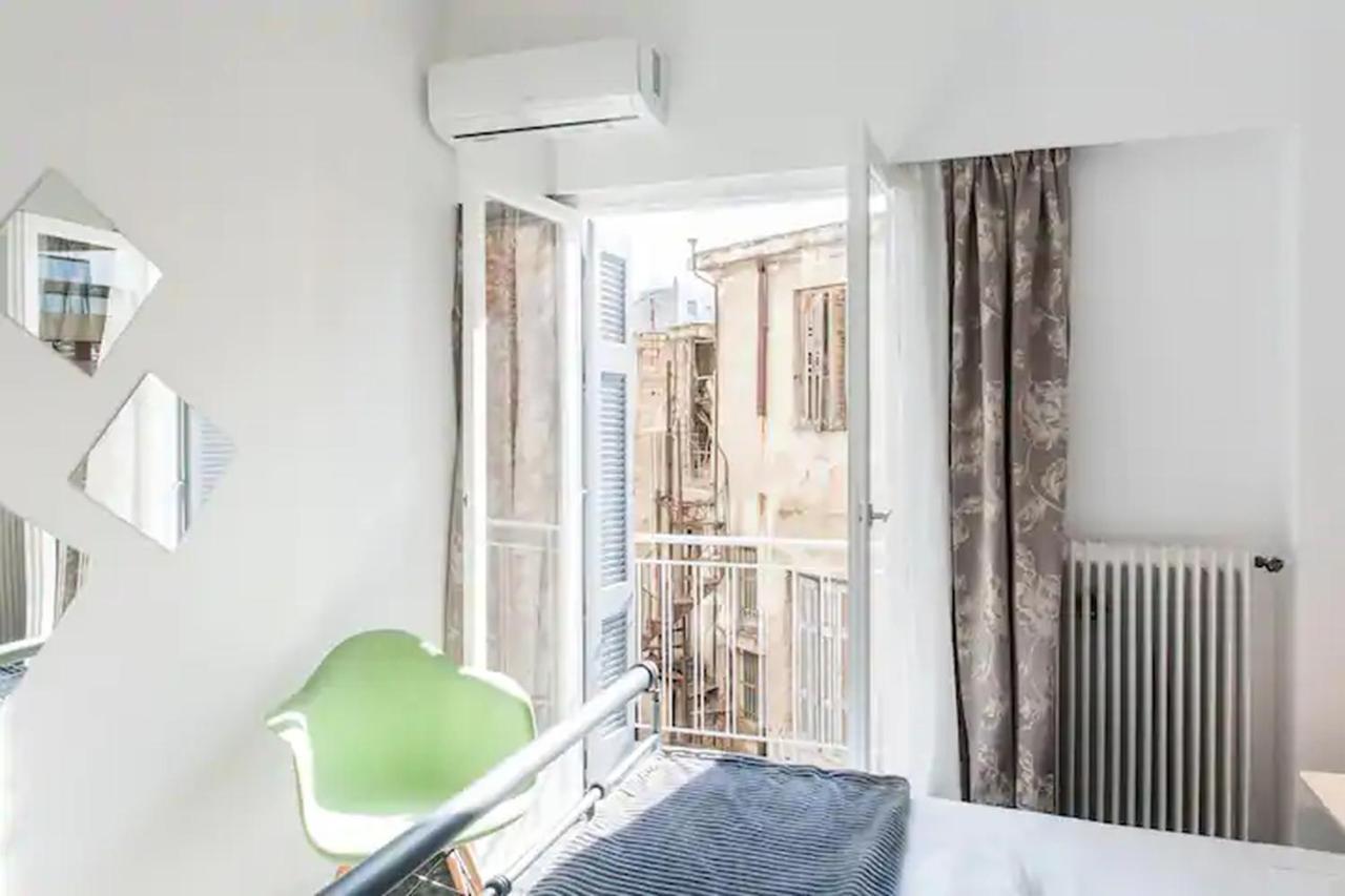 A Masterpiece In Plaka With Big Balcony And Acropolis View Atenas Exterior foto