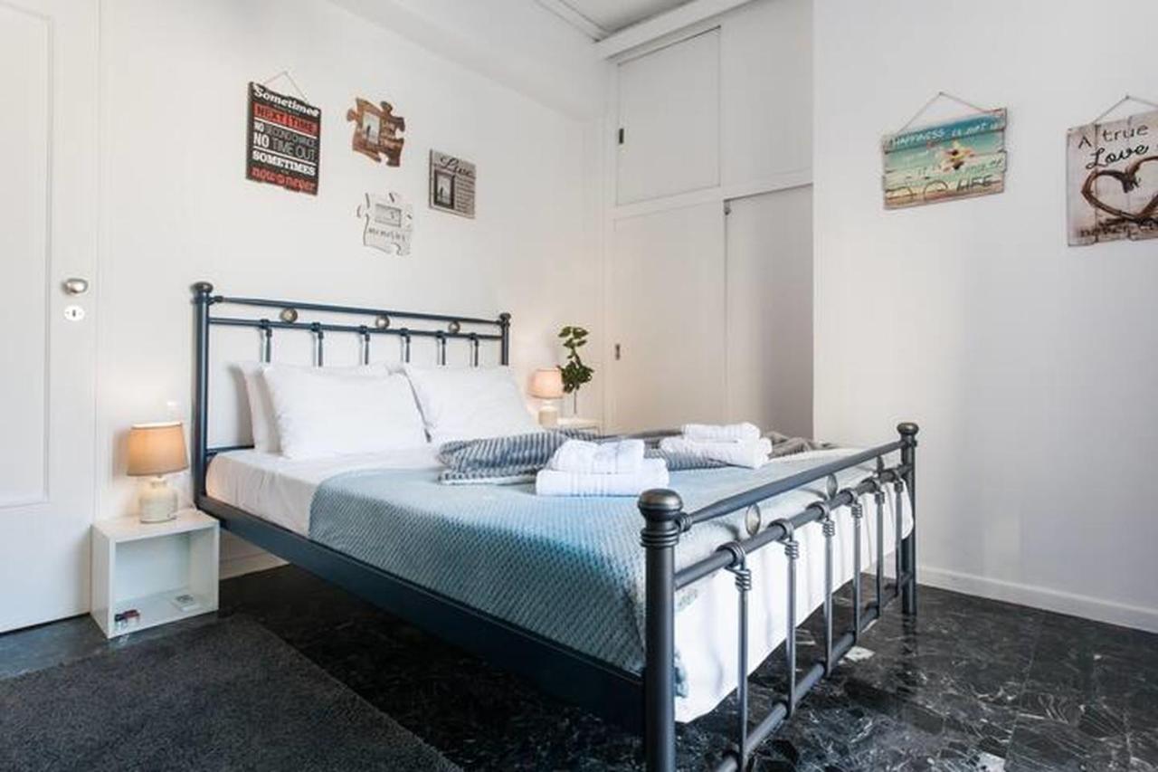 A Masterpiece In Plaka With Big Balcony And Acropolis View Atenas Exterior foto